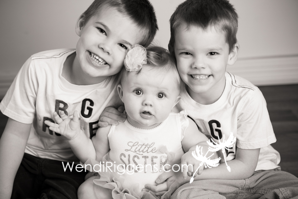 Big Brother Little Baby Sister Wendi Riggens Photography