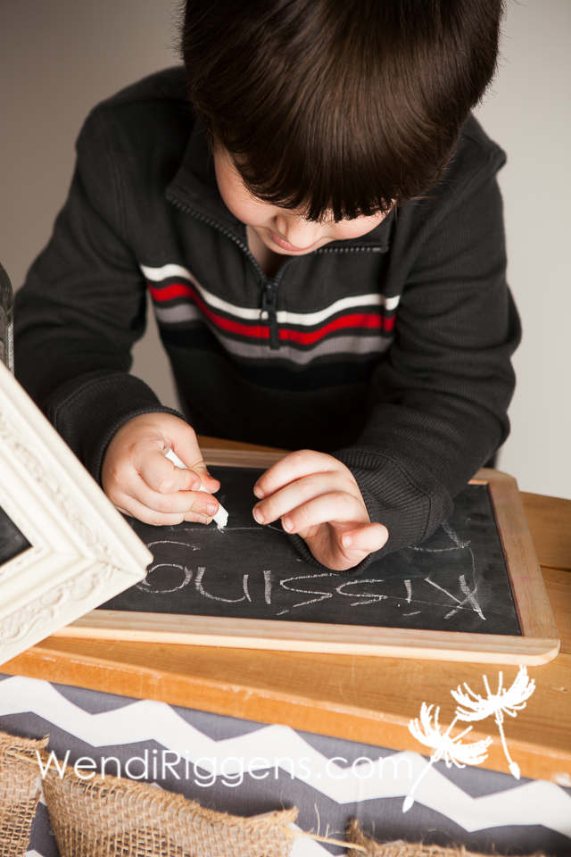 Valentine-Mini-Session-Kissing-Booth-36